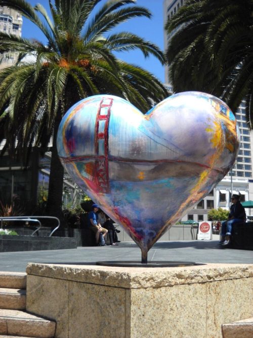 Street Corner Custom Outdoor Decoration Big Size Resin Fiberglass Heart Sculpture