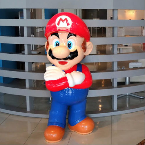 Shopping Center Life Size Cartoon Character Fiberglass Superhero Mario Sculpture